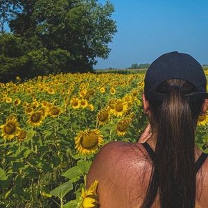 Meet your Posher, Nery